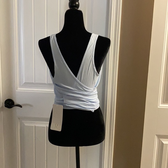 Lululemon It’s a Tie Tank - Picture 2 of 3